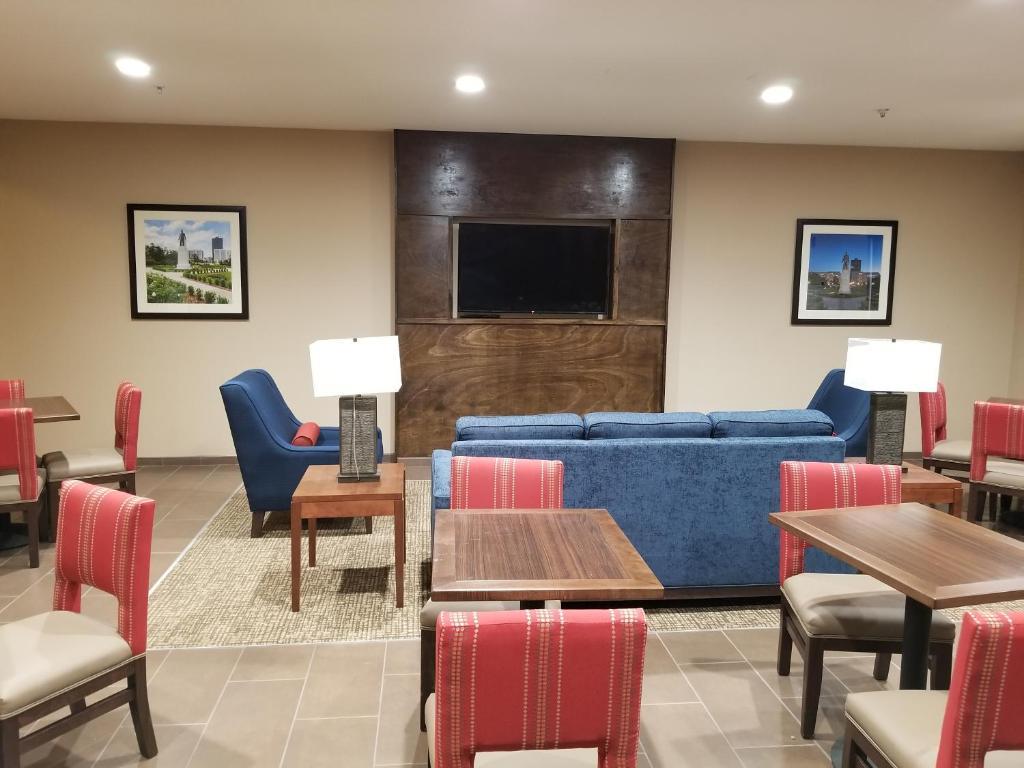 Sonesta Essential - Baton Rouge Airport Hotel Exterior photo