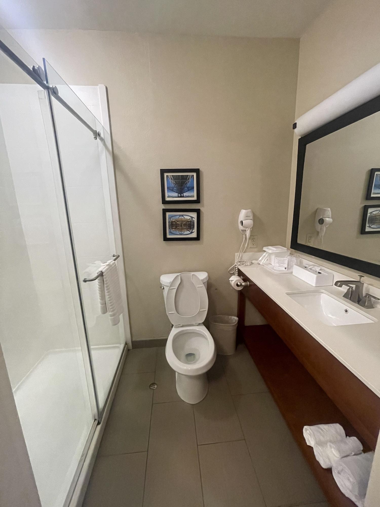 Sonesta Essential - Baton Rouge Airport Hotel Exterior photo