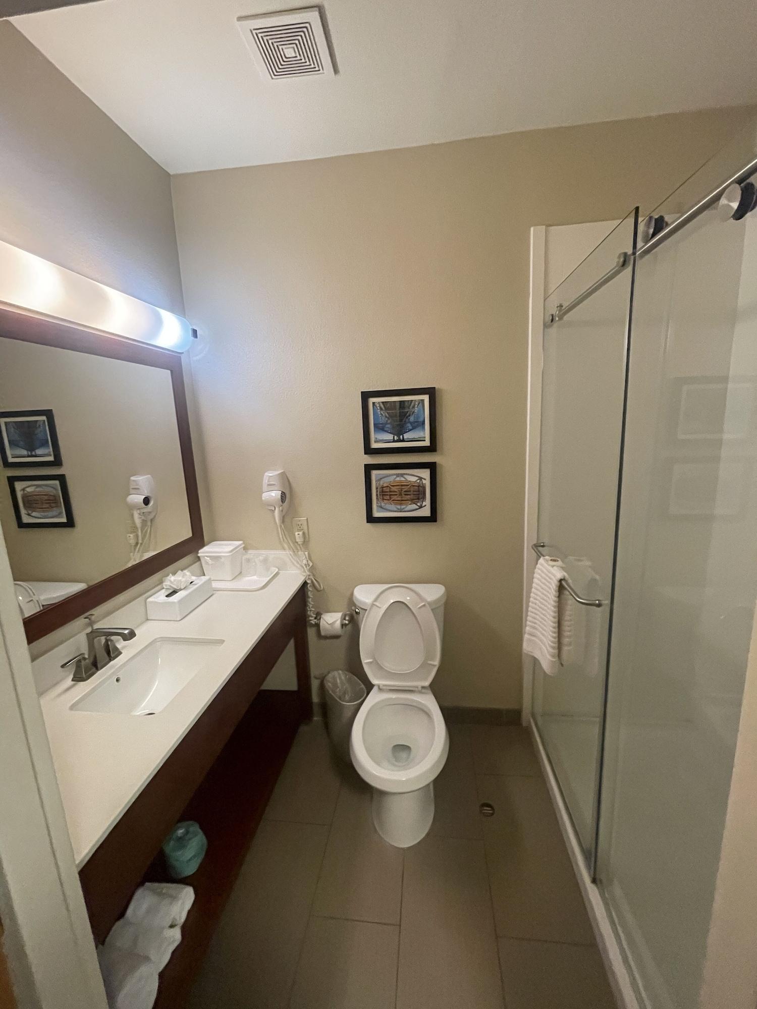 Sonesta Essential - Baton Rouge Airport Hotel Exterior photo
